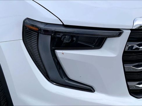 New 2026 GMC Acadia Elevation FWD image 13