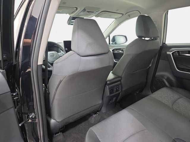 Certified 2025 Toyota RAV4 XLE AWD/4WD image 10