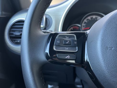 Used 2018 Volkswagen Beetle 2.0T Coast w/ Coast Lighting Package image 21