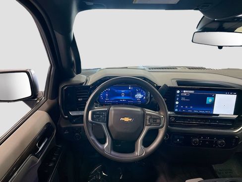 Used 2022 Chevrolet Silverado 1500 LT AWD/4WD image 20
