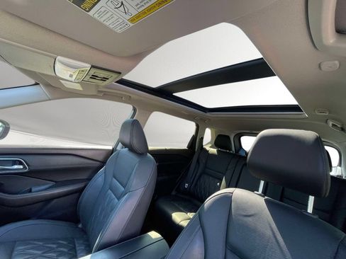 Used 2023 Nissan Rogue Platinum w/ Platinum Premium Package AWD/4WD image 18
