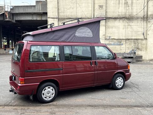 Used 1999 Volkswagen Eurovan MV FWD image 46