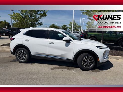 Used 2024 Buick Envision Preferred AWD/4WD image 4