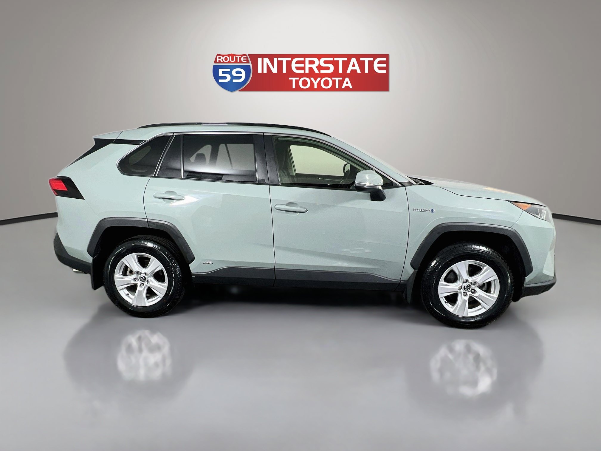 Certified 2021 Toyota RAV4 XLE w/ XLE Grade Weather Package AWD/4WD image 7