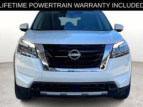 Used 2023 Nissan Pathfinder SL image 5