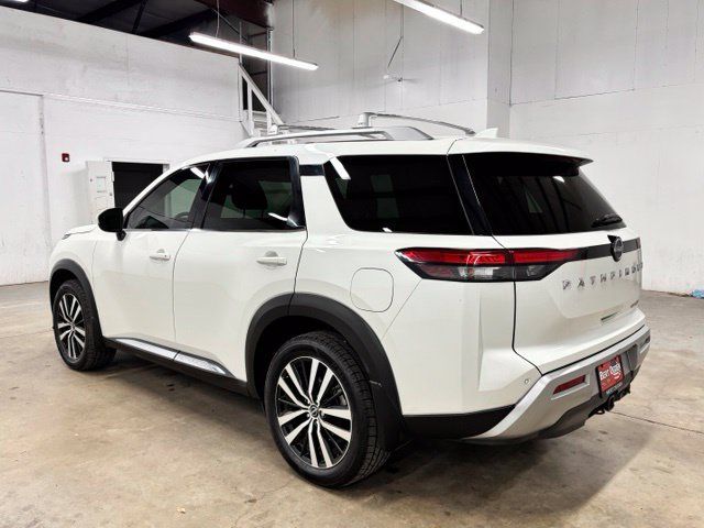 Used 2023 Nissan Pathfinder Platinum FWD image 5