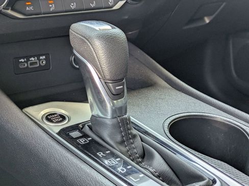 Used 2025 Nissan Altima 2.5 SV image 22