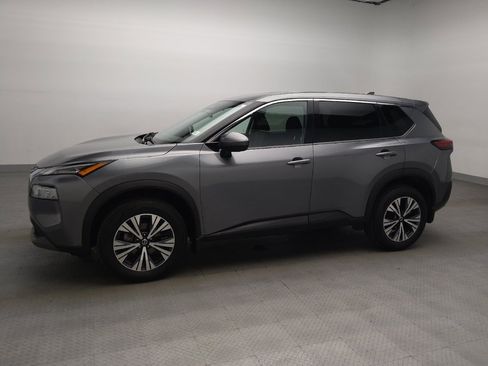 Used 2021 Nissan Rogue SV AWD/4WD image 2