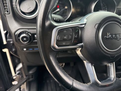 Used 2022 Jeep Wrangler Unlimited Sahara 4xe image 13