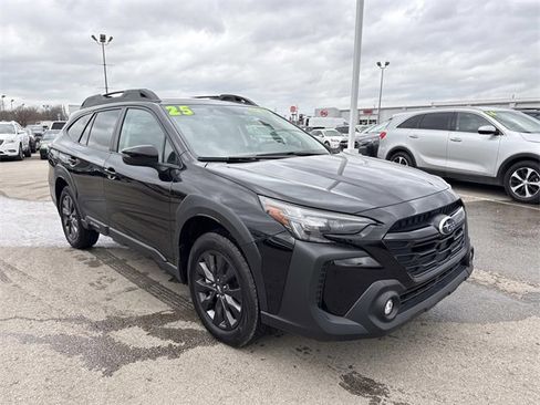 Used 2025 Subaru Outback Onyx Edition image 1