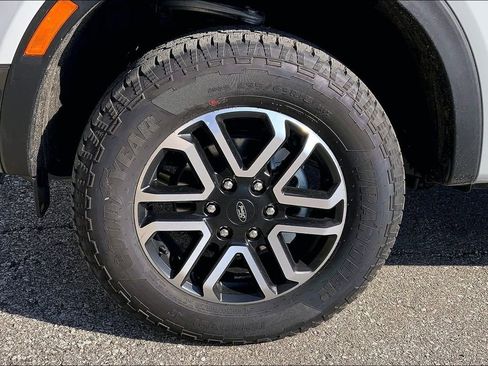 New 2026 Ford Ranger Lariat w/ FX4 Off-Road Package AWD/4WD image 12