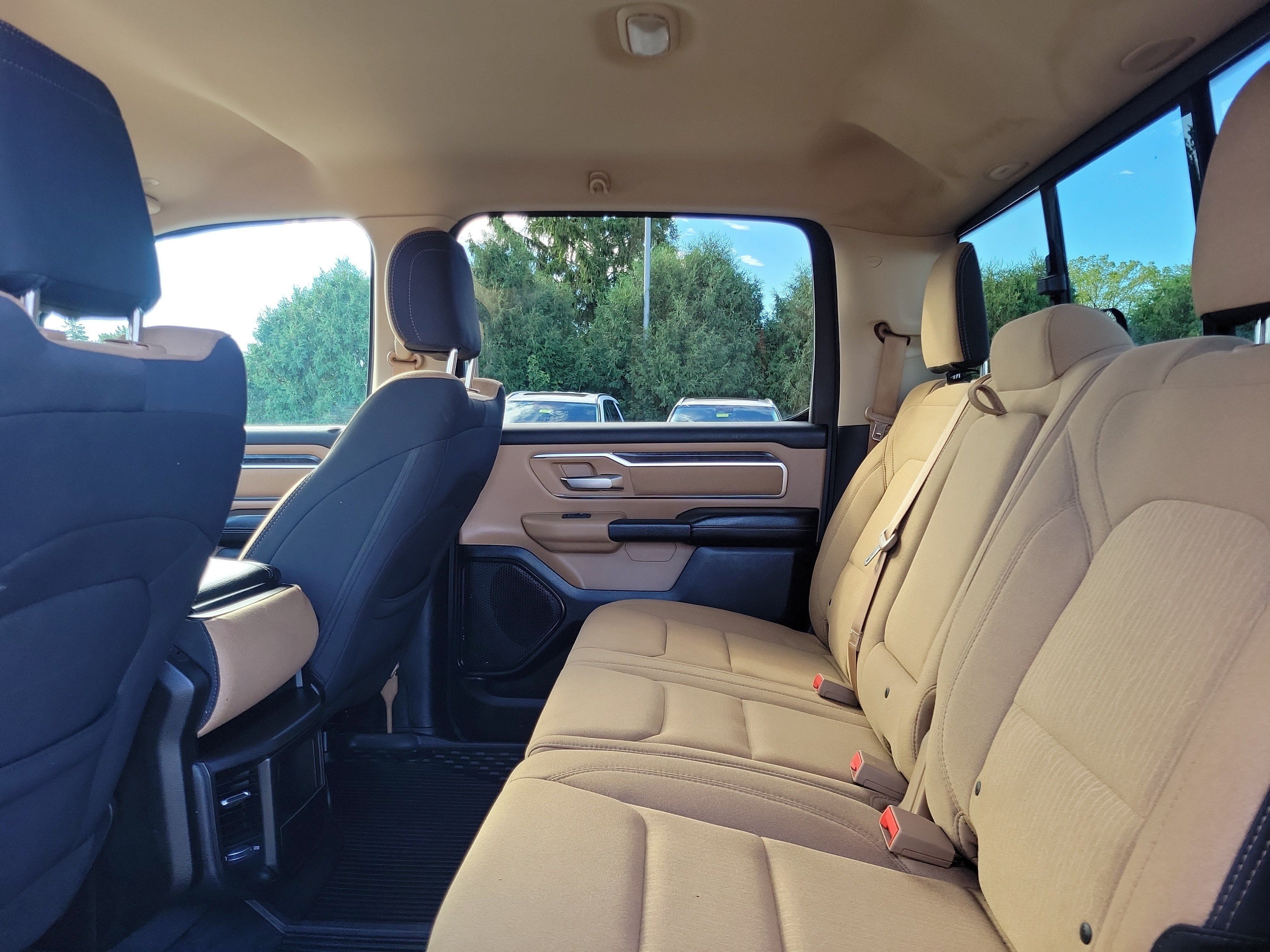 Used 2019 RAM 1500 Big Horn AWD/4WD image 11