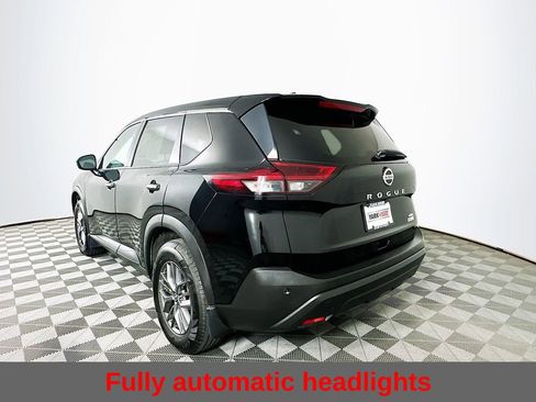 Used 2021 Nissan Rogue S image 8