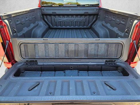 Used 2024 Chevrolet Colorado ZR2 w/ Safety Package image 6