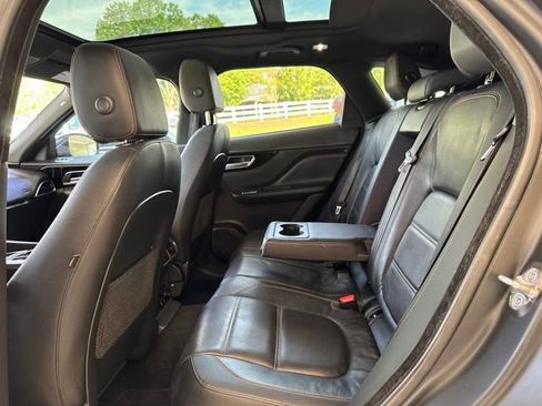 Used 2017 Jaguar F-PACE Prestige AWD/4WD image 27