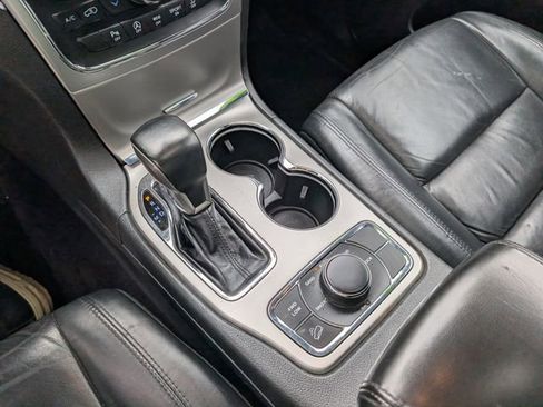 Used 2018 Jeep Grand Cherokee Limited image 17