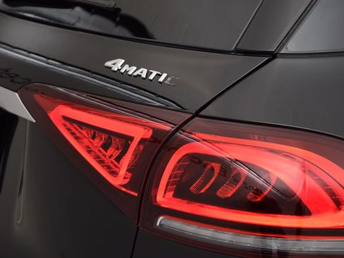 Used 2022 Mercedes-Benz GLE 450 4MATIC image 13