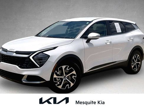 Certified 2024 Kia Sportage EX FWD image 1