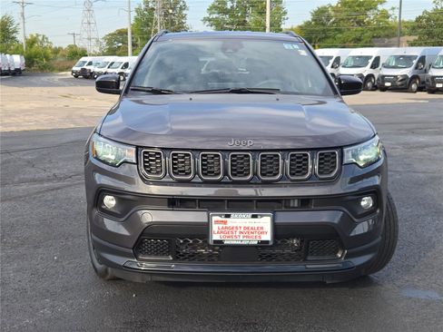 Certified 2024 Jeep Compass Latitude w/ Altitude Special Edition image 4