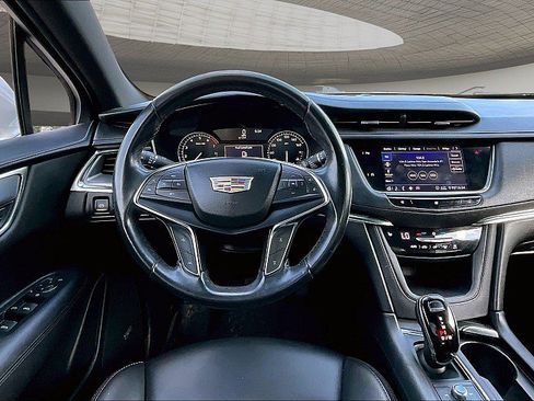 Used 2020 Cadillac XT5 Luxury FWD image 4