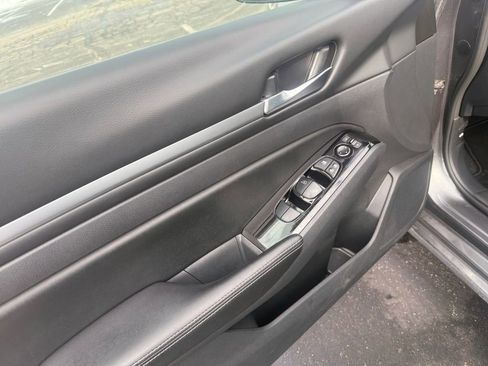 Used 2023 Nissan Altima 2.5 SV FWD image 20