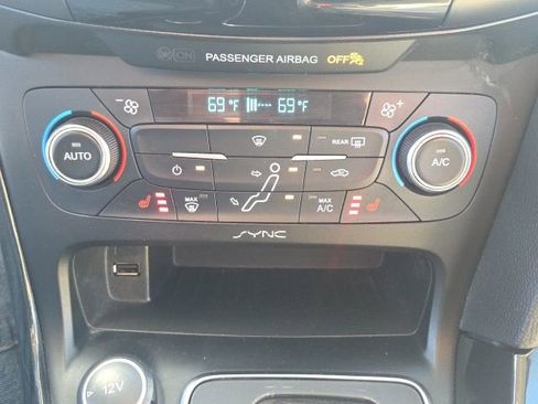 Used 2016 Ford Focus Electric Hatchback image 35