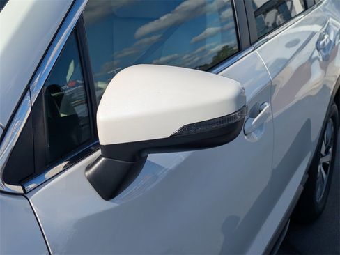 Used 2023 Subaru Ascent Premium w/ Convenience Package image 13