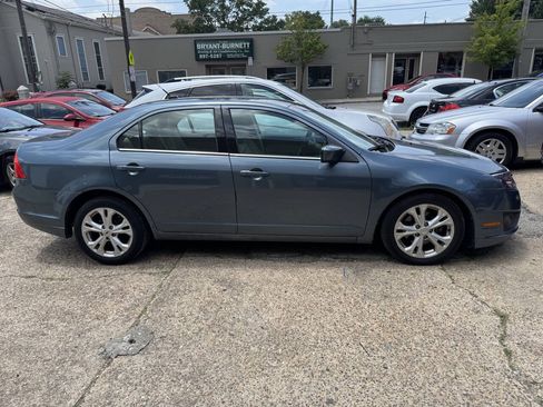 Used 2012 Ford Fusion SE FWD image 4