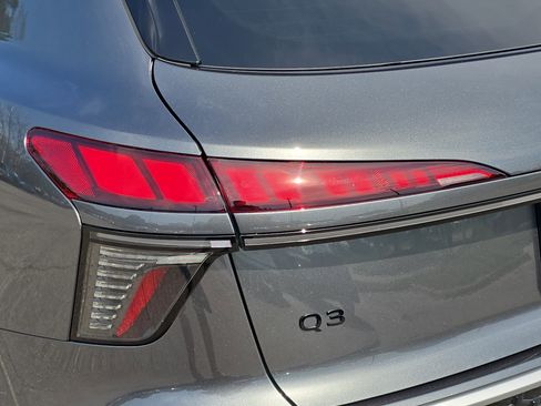 New 2026 Audi Q3 quattro 2.0T image 35