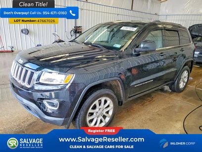 Used 2014 Jeep Grand Cherokee Laredo w/ 18" Wheel & 8.4" Radio Group
