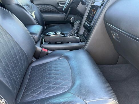 Used 2021 INFINITI QX80 Sensory w/ All-Season Package image 31