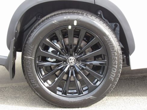 New 2025 Toyota Highlander XSE image 40