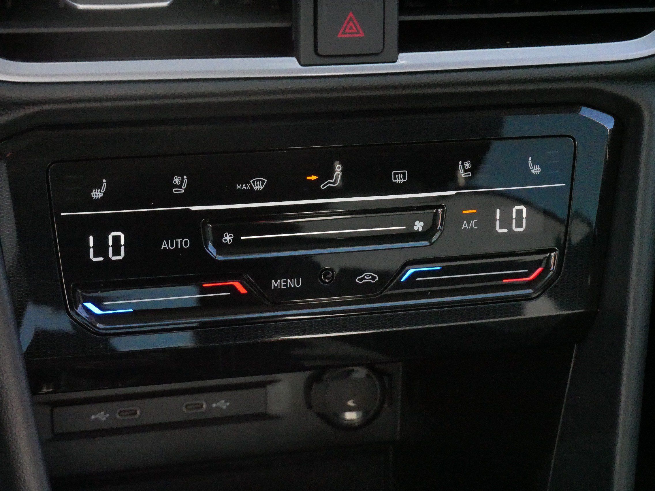 Certified 2025 Volkswagen Taos SEL AWD/4WD image 24