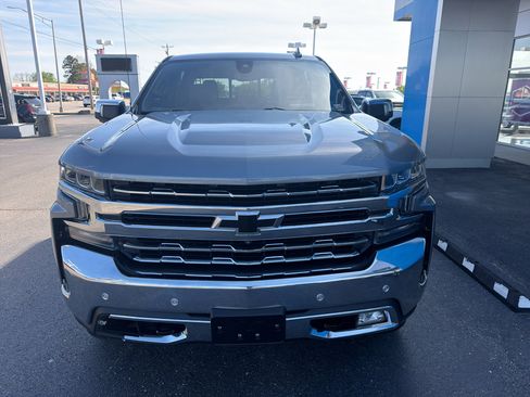 Used 2019 Chevrolet Silverado 1500 LTZ w/ LTZ Plus Package AWD/4WD image 2