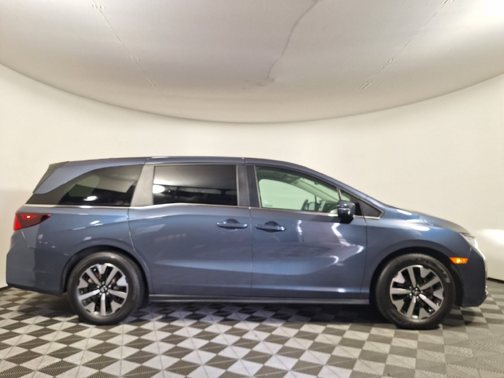 Used 2025 Honda Odyssey EX-L image 4