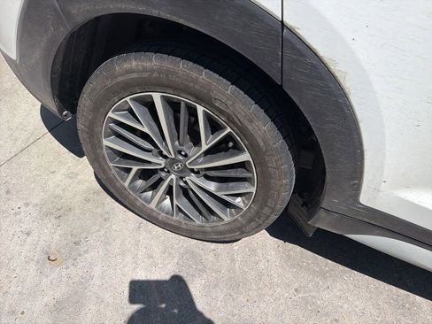 Used 2019 Hyundai Tucson SEL FWD image 18