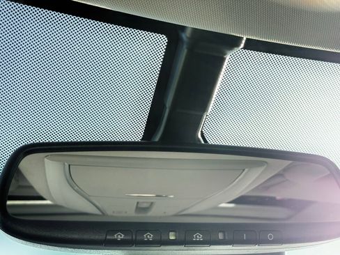 Used 2019 INFINITI QX60 Luxe w/ Essential Package image 32