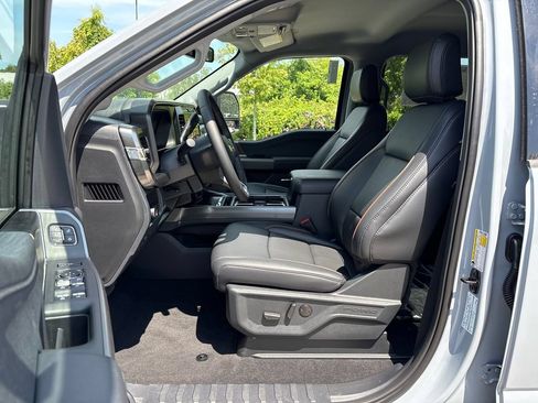 New 2026 Ford F250 Lariat w/ Tremor Off-Road Package AWD/4WD image 30