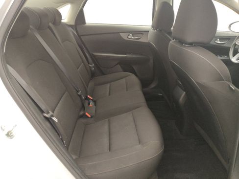 Used 2021 Kia Forte LXS FWD image 19