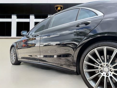 Used 2016 Mercedes-Benz S 550 Sedan image 44