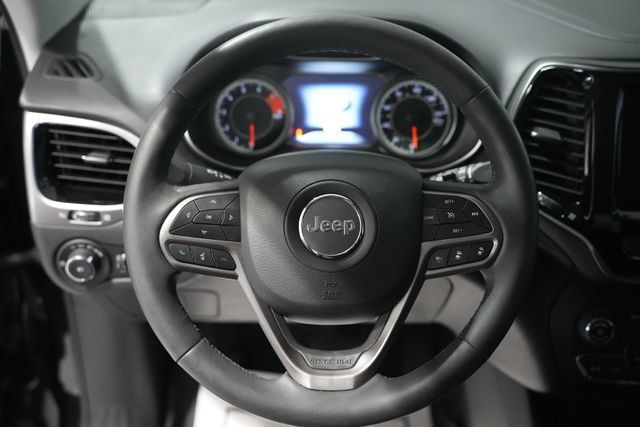 Used 2022 Jeep Cherokee Limited AWD/4WD image 14