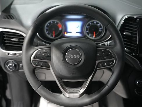 Used 2022 Jeep Cherokee Limited AWD/4WD image 14