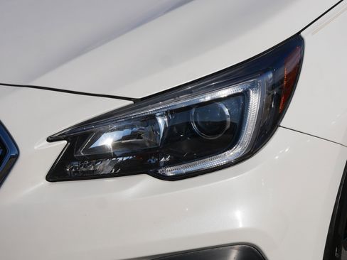 Used 2018 Subaru Outback 2.5i Limited w/ Popular Package #2 AWD/4WD image 16