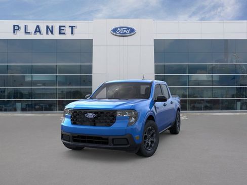 New 2025 Ford Maverick XLT w/ XLT Luxury Package FWD image 2