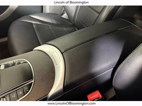 Used 2022 Mercedes-Benz GLC 300 4MATIC image 32