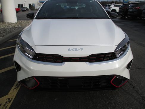 Used 2024 Kia Forte GT-Line w/ GT-Line Premium Package image 6