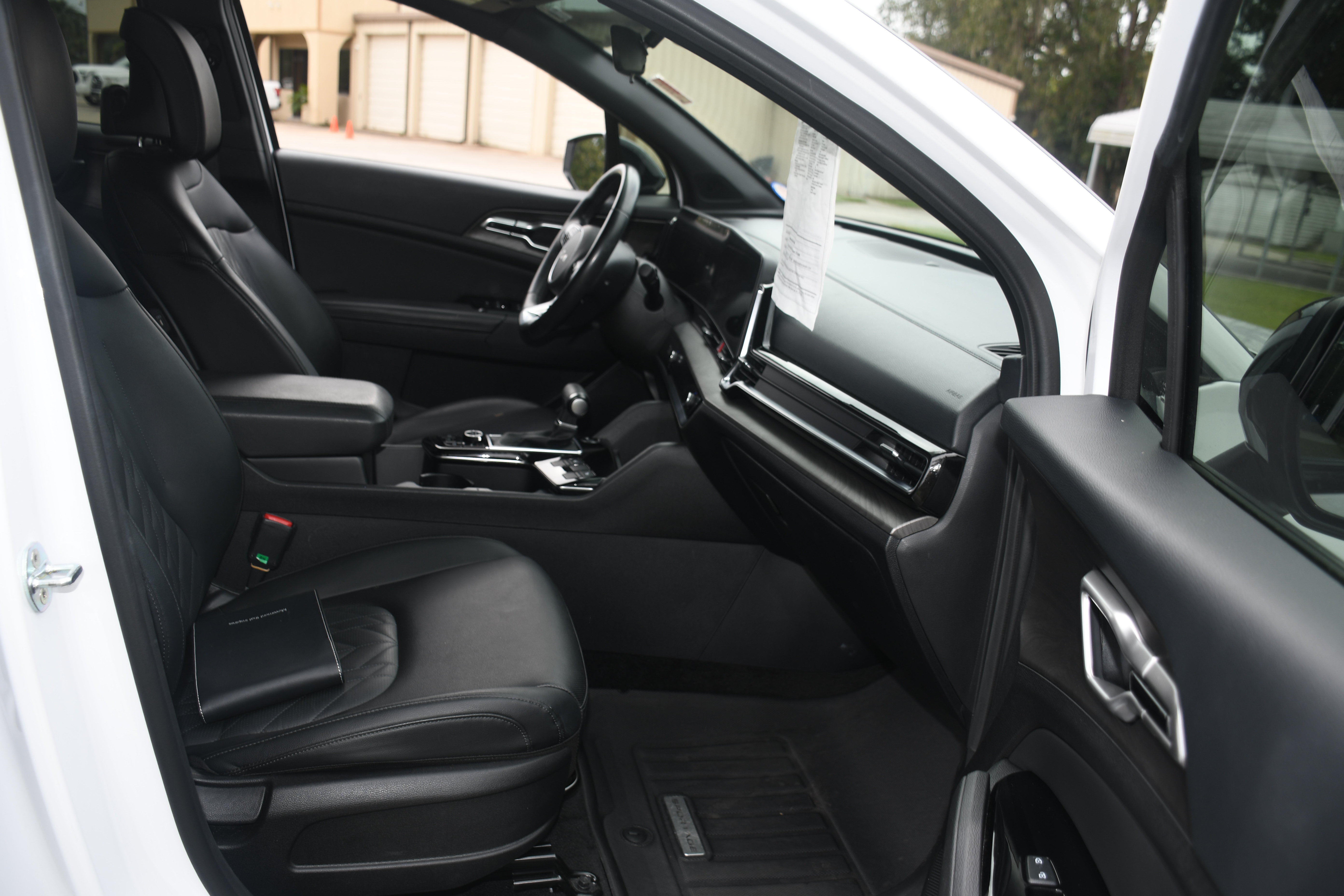 Used 2023 Kia Sportage X-Line w/ X-Line Premium Package AWD/4WD image 21