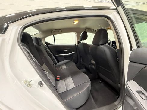 Used 2024 Nissan Sentra SR FWD image 46