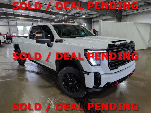 Used 2025 GMC Sierra 3500 AT4 w/ AT4 Premium Plus Package AWD/4WD image 1