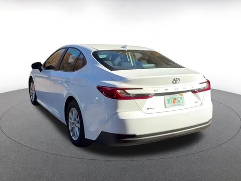 Used 2025 Toyota Camry LE image 14